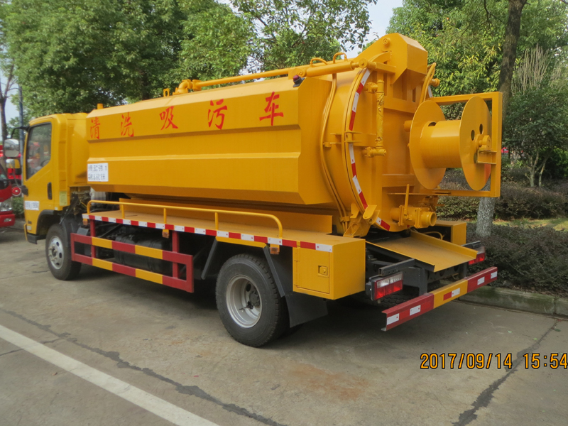 解放清洗吸污車