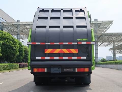 ZBH5250ZYSDFE6型壓縮式垃圾車